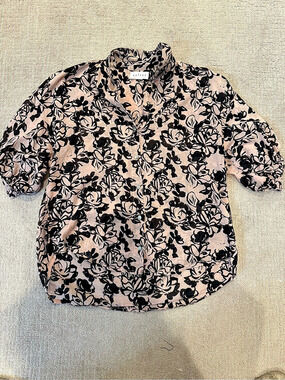 Velvet Floral Button Down Top in Pink & Black Size XS